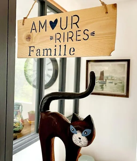L'Amour, Le Rire Et La Famille Hillion 0*,